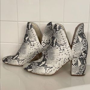 Steve Madden Boots